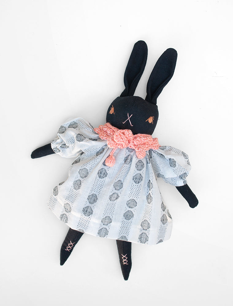 MP+PDC Medium Black Rabbit in Grapefruit: EFFIE