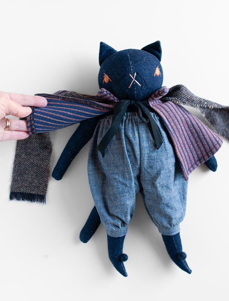 PDC Large Denim Cat – POLKA DOT CLUB