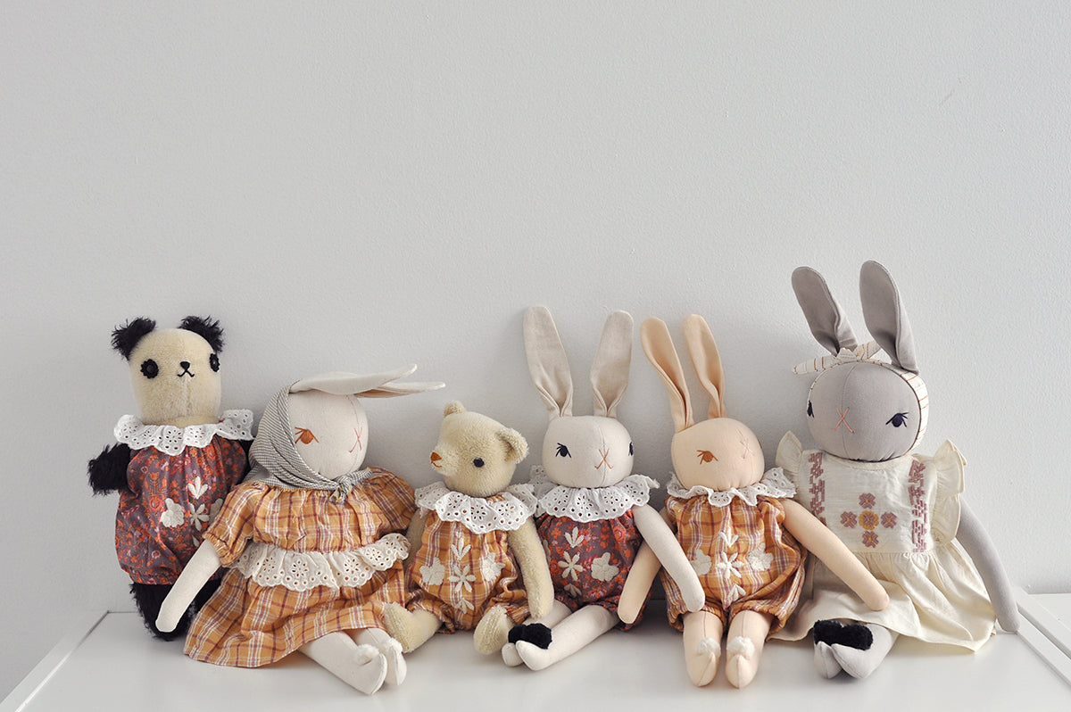 美品‼︎Polka Dot Club ぬいぐるみ Apolina kids 希少 PDC + Apolina Large Cream Rabbit- Anne – POLKA DOT CLUB