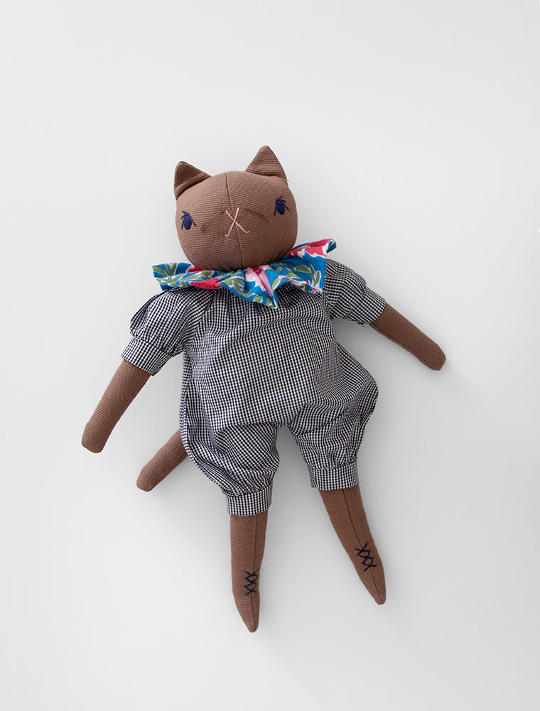 PDC Medium Brown Cat: KIT - POLKA DOT CLUB
