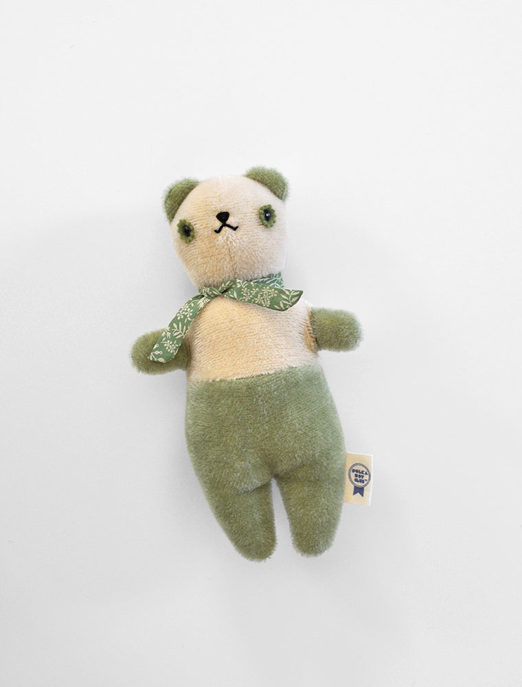 PDC + DÔEN hand dyed PDC Bear: cream/spring green